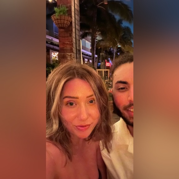 Meet the posher, Allison! - Picture 2 of 2